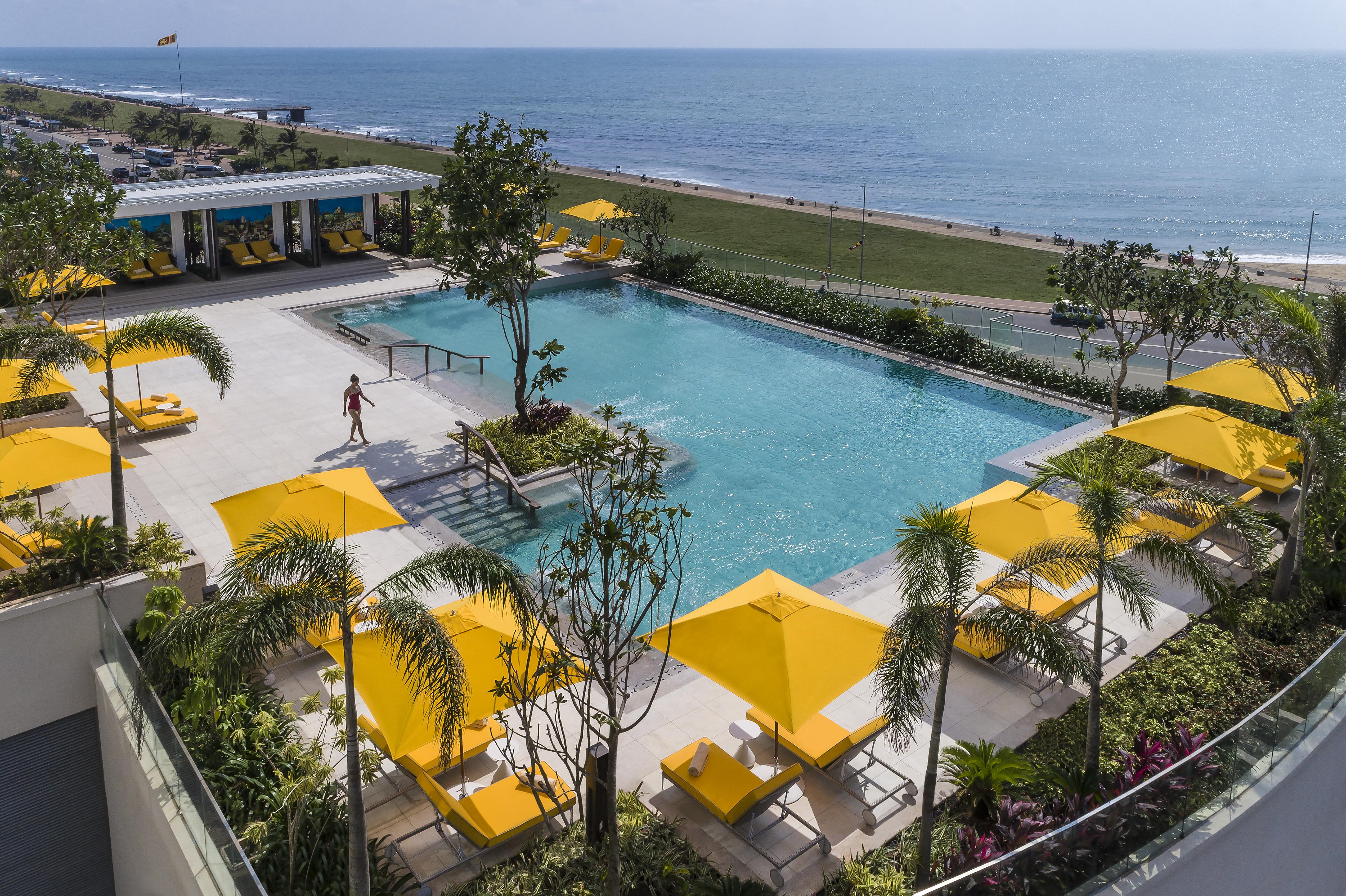 Shangri-La 콜롬보 외부 사진 The pool at the hotel