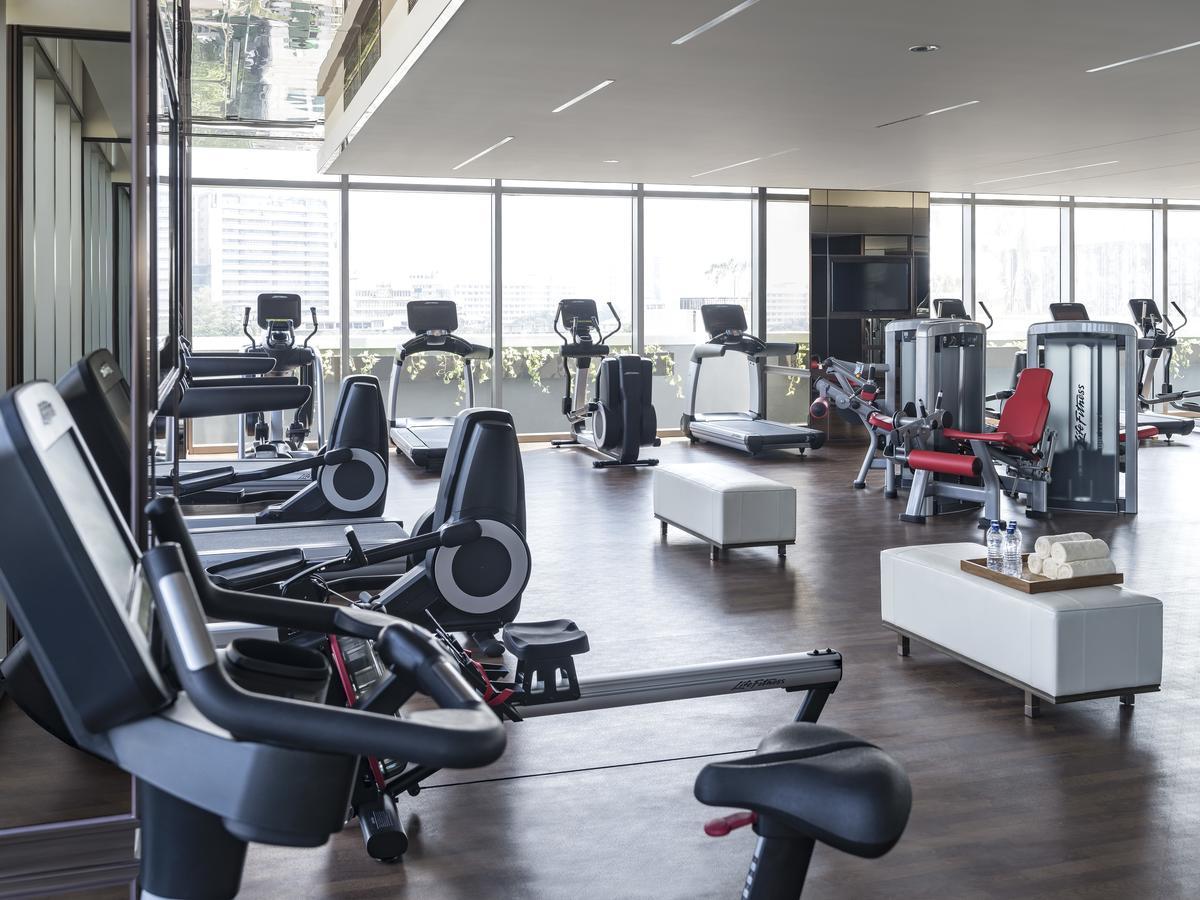 Shangri-La 콜롬보 외부 사진 The gym at the Mandarin Oriental, Bangkok